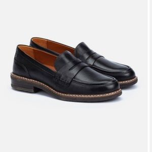 PIKOLINOS Classic Black Leather Flats